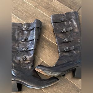 Siren Mark Nason Black leather boots